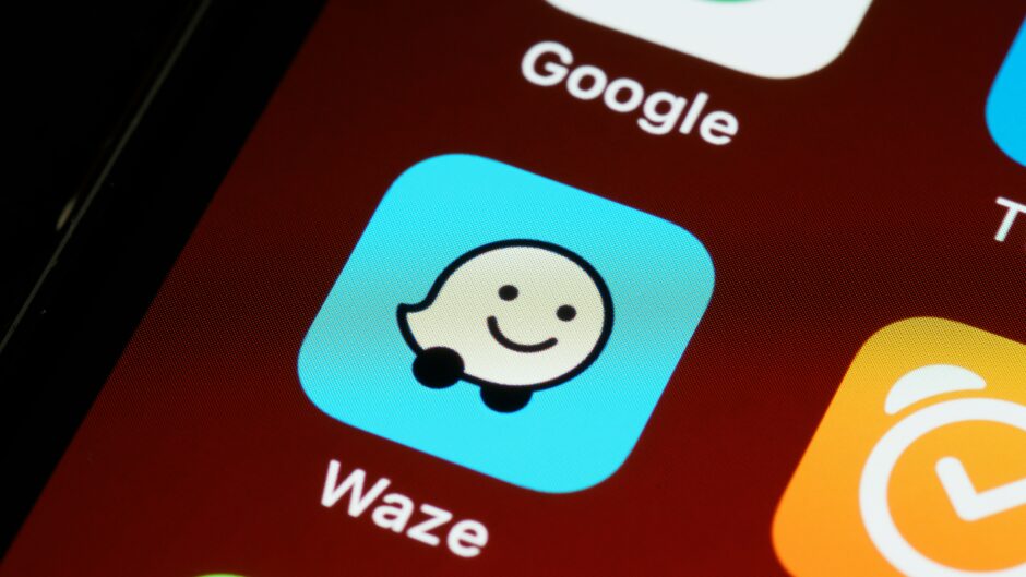 Waze introduit le signalement d'incidents par commande vocale